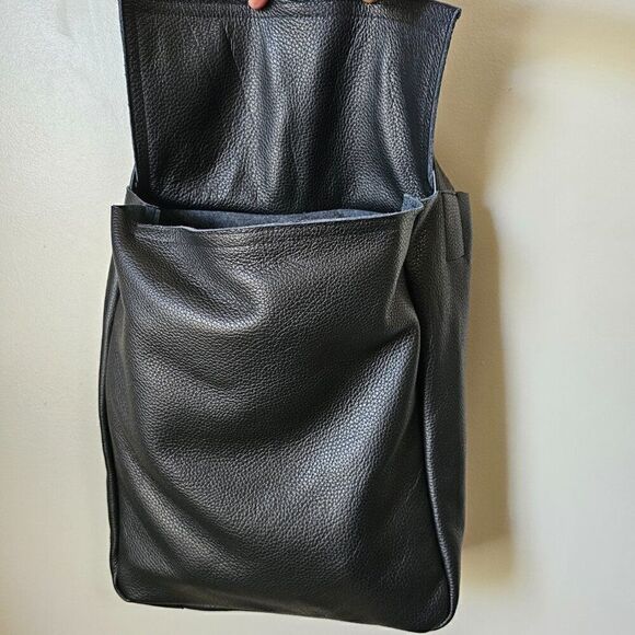 EUC LIKE NEW FOKS FORM BLACK SOFT GENUINE LEATHER TOTE LARGE - Picture 9 of 16